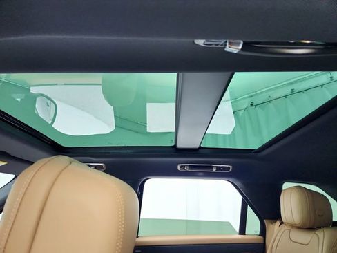 New 2026 Land Rover Range Rover Sport SE image 18