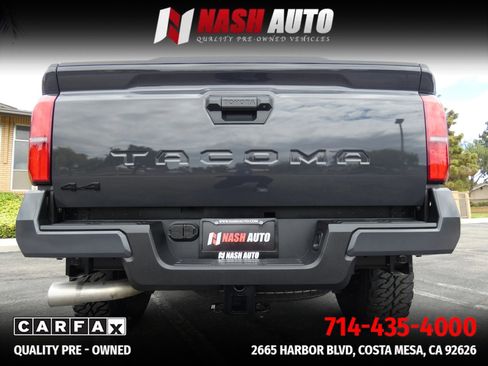 Used 2025 Toyota Tacoma TRD Off-Road image 10