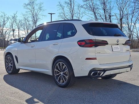 Used 2025 BMW X5 M60i image 7