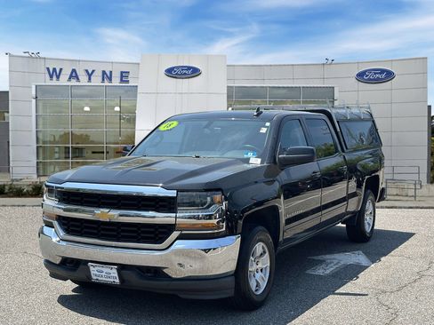 Used 2018 Chevrolet Silverado 1500 LT AWD/4WD image 2