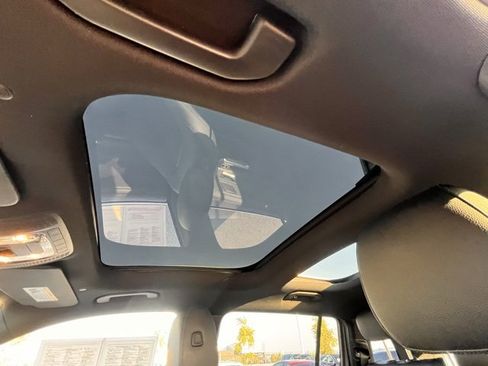 Used 2022 Mercedes-Benz EQB 350 4MATIC image 27