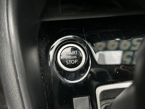 Used 2025 Nissan Versa SV image 22