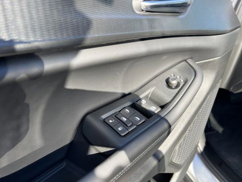 New 2025 Jeep Grand Cherokee Laredo X w/ Luxury Tech Group I image 12