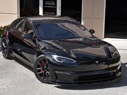 Used 2023 Tesla Model S Plaid image 5