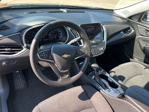 Used 2024 Chevrolet Malibu LT image 14
