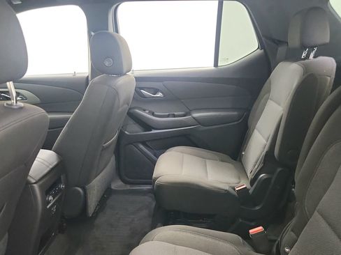 Certified 2023 Chevrolet Traverse LT FWD image 23