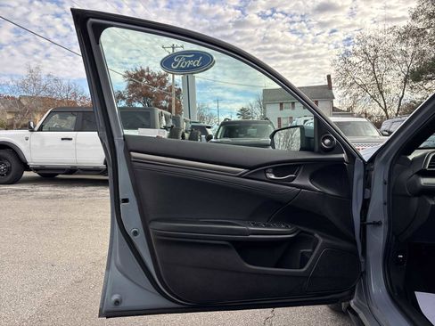 Used 2019 Honda Civic Sport Touring image 12