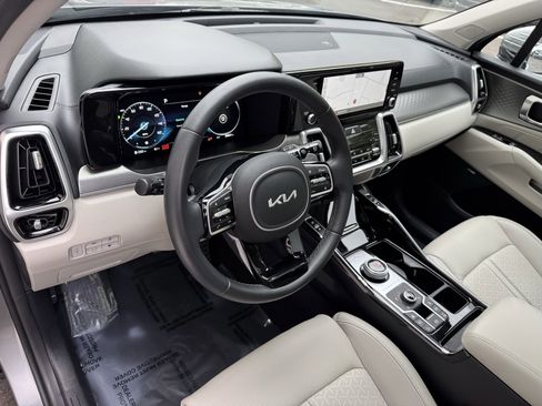 Certified 2023 Kia Sorento SX Prestige image 18