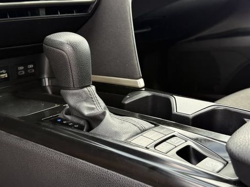 Used 2025 Toyota Camry LE FWD image 19