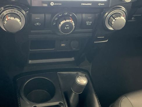 Certified 2020 Toyota 4Runner TRD Off-Road Premium w/ Moonroof Package AWD/4WD image 19