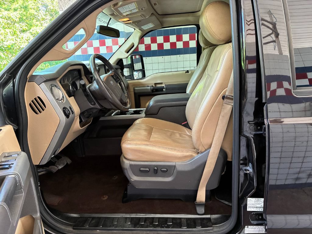 Used 2013 Ford F250 Lariat w/ Lariat Ultimate Pkg AWD/4WD image 9