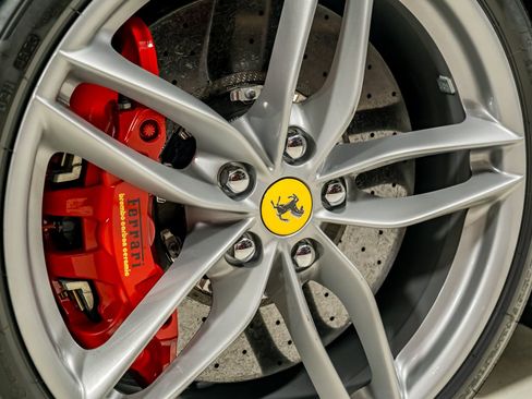 Used 2018 Ferrari 488 Spider RWD image 42
