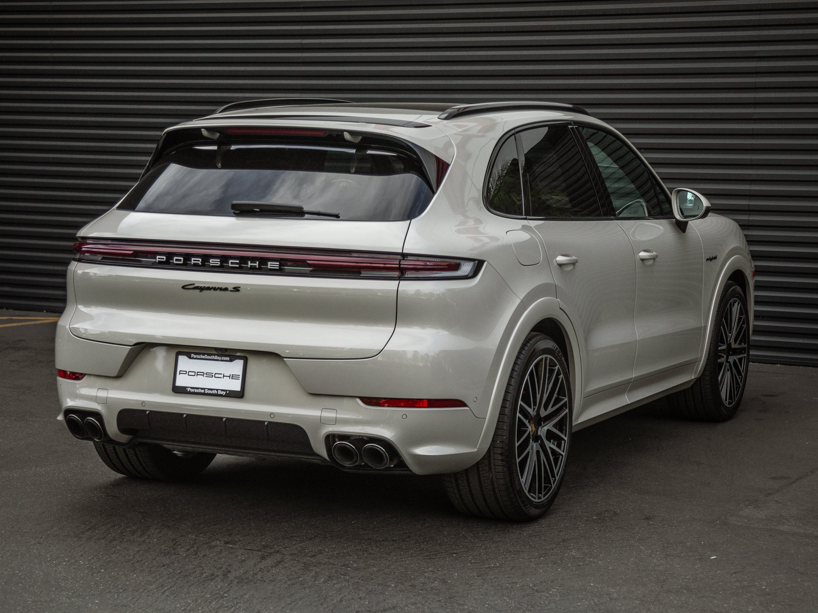 Certified 2026 Porsche Cayenne S AWD/4WD image 10