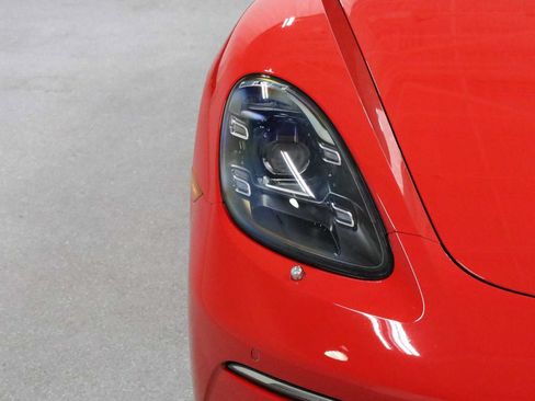 Certified 2018 Porsche 718 Cayman S RWD image 15
