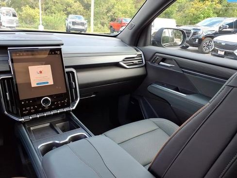 Used 2024 GMC Acadia AT4 w/ LPO, Floor Liner Package image 26