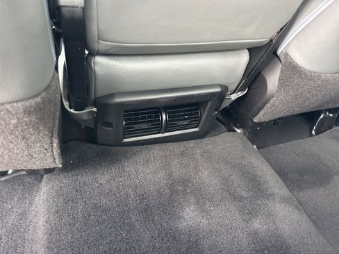 Used 2019 RAM 1500 Classic SLT RWD image 11