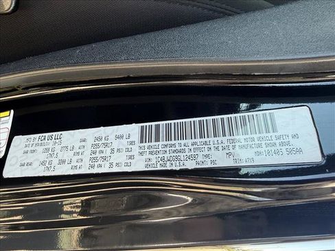 Used 2016 Jeep Wrangler Unlimited Sport w/ Quick Order Package 24S AWD/4WD image 15