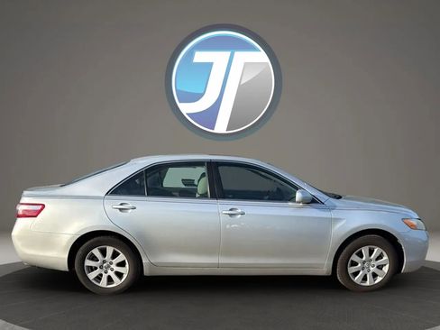 Used 2008 Toyota Camry XLE image 6