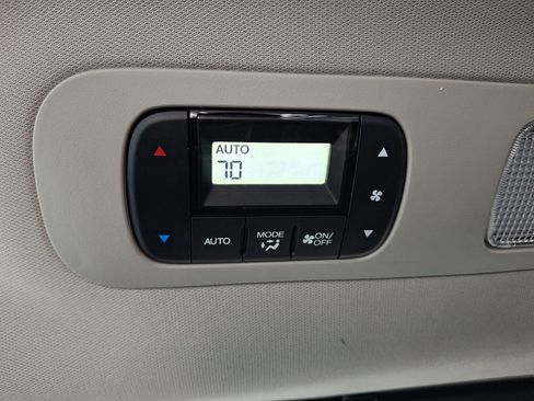 Used 2025 Honda Odyssey EX-L image 13