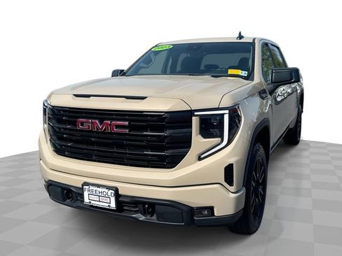 Used 2023 GMC Sierra 1500 Elevation AWD/4WD image 1