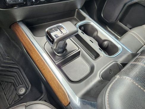 Used 2022 Chevrolet Silverado 1500 High Country image 23