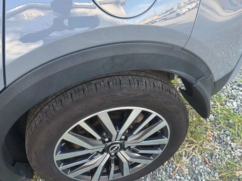 Used 2023 Nissan Kicks SR w/ SR Premium Package FWD image 24