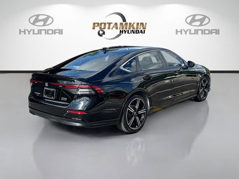 Used 2024 Honda Accord Sport image 5