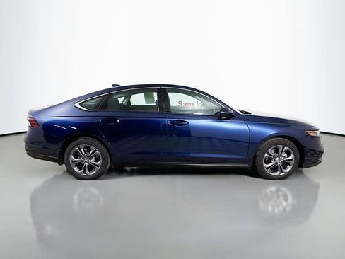 Used 2023 Honda Accord EX image 8