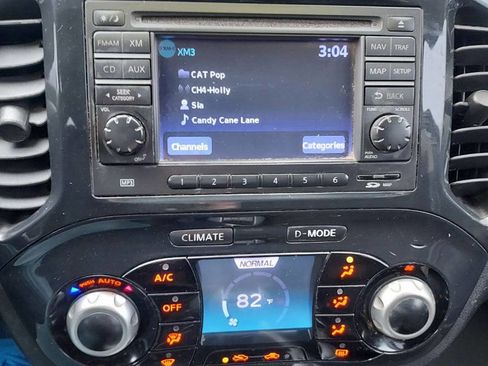Used 2013 Nissan Juke SV AWD/4WD image 13