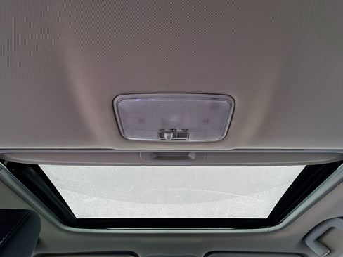 Used 2015 Toyota Corolla S Premium image 24