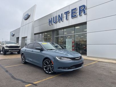 Used 2015 Chrysler 200 S w/ Comfort Group