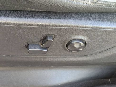 Used 2019 RAM 1500 Big Horn AWD/4WD image 16