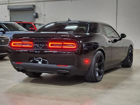 Used 2021 Dodge Challenger SRT Hellcat Redeye image 9