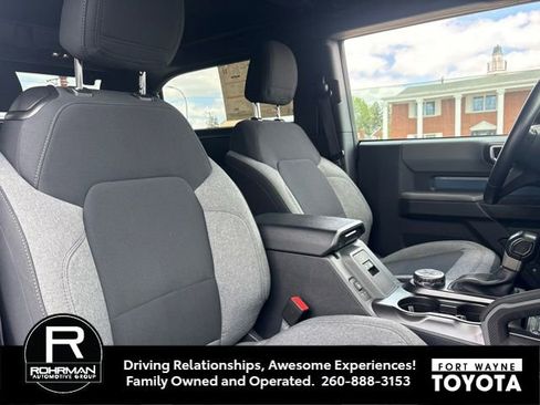 Used 2023 Ford Bronco Big Bend AWD/4WD image 8