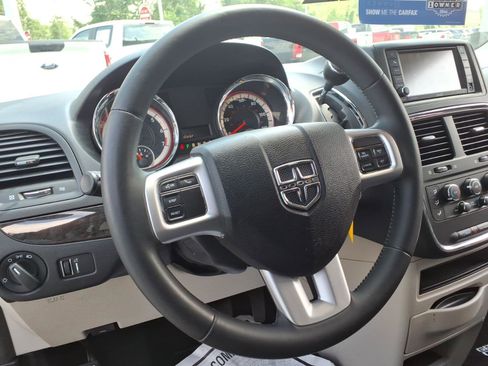Used 2017 Dodge Grand Caravan SE w/ Power Window Group FWD image 6