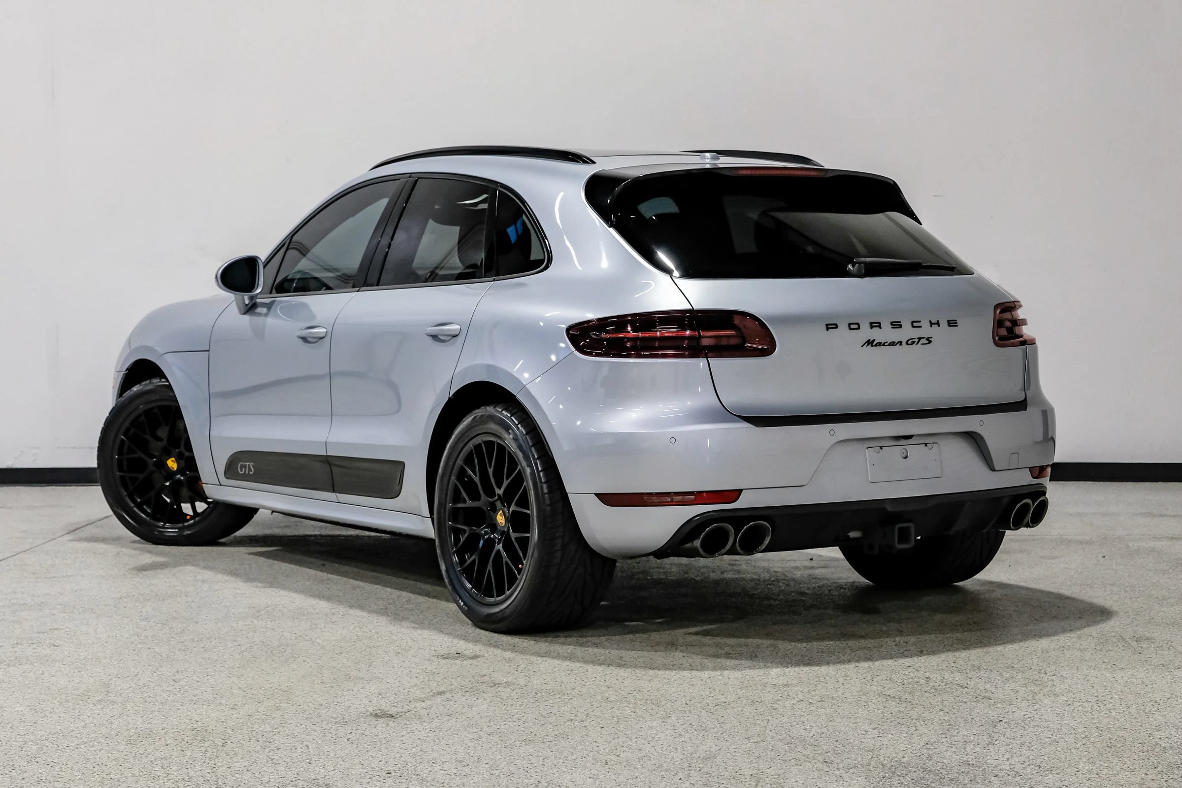 Used 2018 Porsche Macan GTS w/ Premium Package Plus AWD/4WD image 8