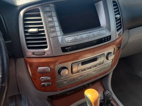 Used 2003 Lexus LX 470 4WD image 10