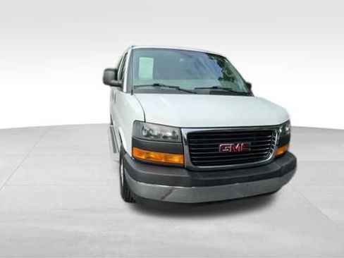 Used 2023 GMC Savana 2500 w/ Driver Convenience Package image 10