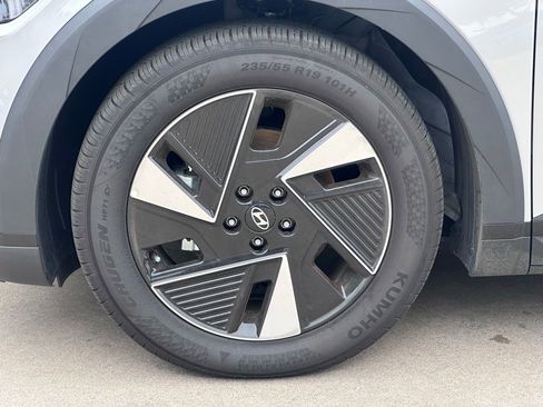 Certified 2026 Hyundai Ioniq 5 SEL RWD image 7