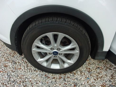 Used 2018 Ford Escape SE FWD image 62