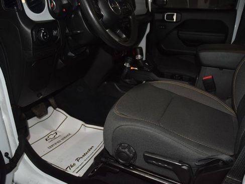 Used 2024 Jeep Gladiator Sport AWD/4WD image 36
