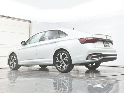Certified 2026 Volkswagen Jetta SEL FWD image 27