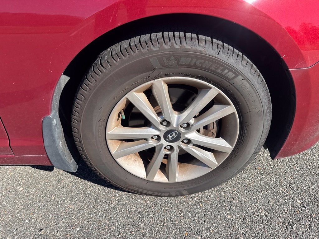 Used 2015 Hyundai Sonata SE FWD image 10