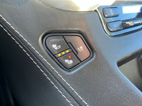 Used 2018 GMC Yukon SLT w/ HD Trailering Package image 21