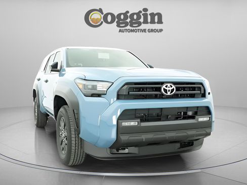 Used 2025 Toyota 4Runner SR5 RWD image 30