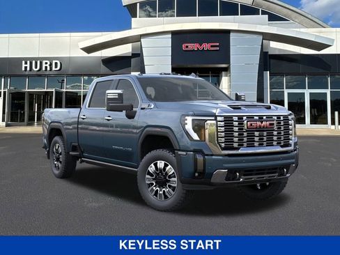 New 2026 GMC Sierra 3500 Denali w/ Denali Reserve Package AWD/4WD image 8
