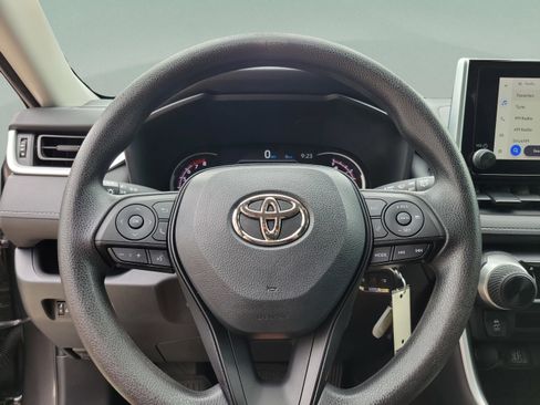 Certified 2023 Toyota RAV4 LE FWD image 13