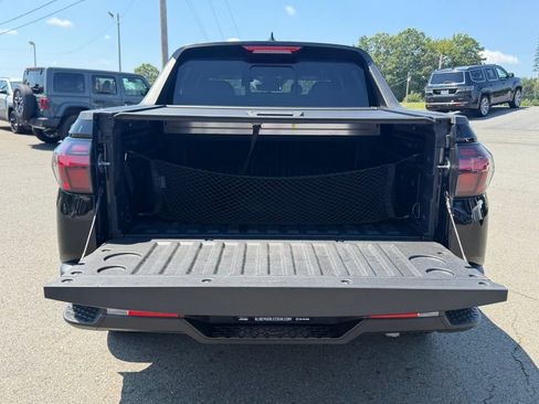 Used 2025 Hyundai Santa Cruz SEL FWD image 5