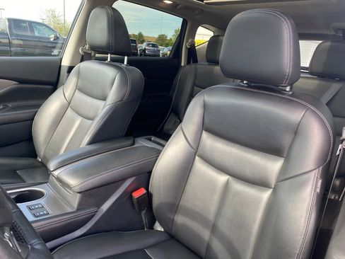 Used 2024 Nissan Murano SV AWD/4WD image 12