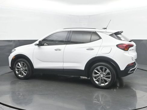 Used 2021 Buick Encore GX Essence w/ Experience Buick Package FWD image 3